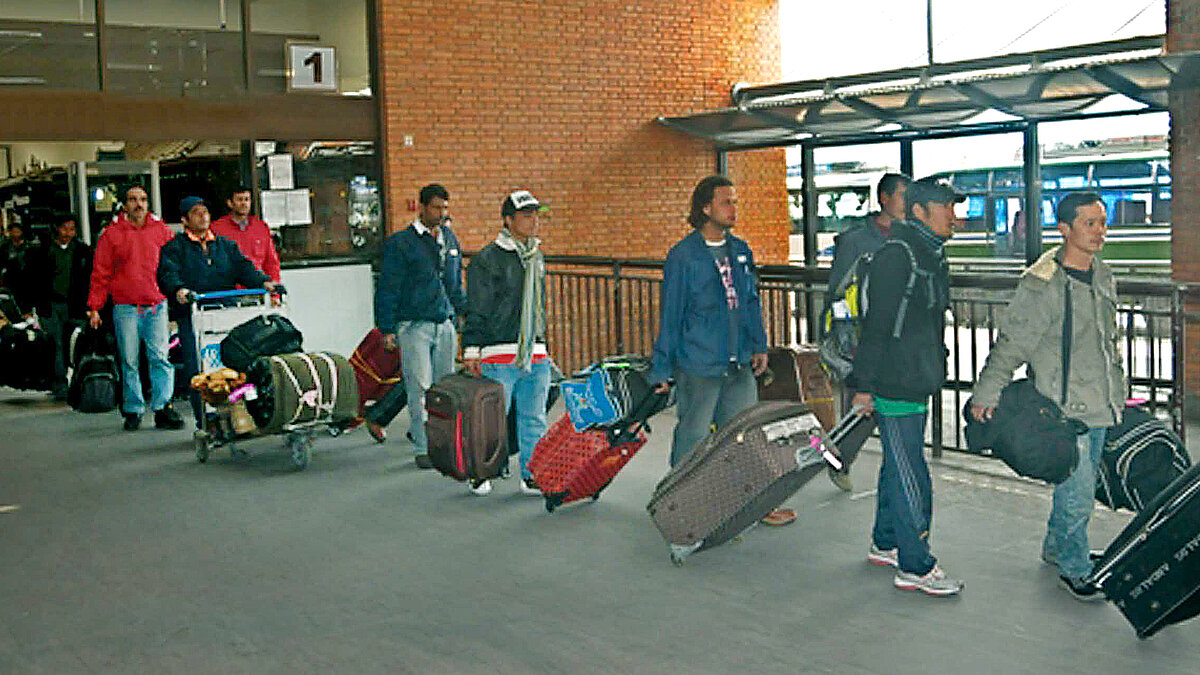 Nepal und die Emigration junger Leute